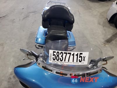 Piąte zdjęcie samochodu w środku: 2011 HARLEY-DAVIDSON FLHTK VIN:1HD1KEM17BB641490 - miniatura