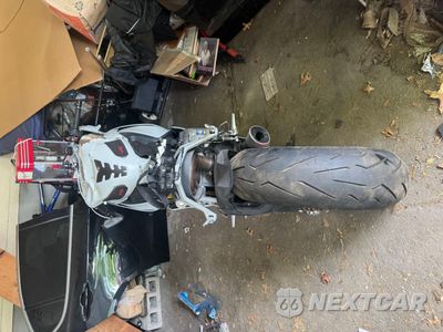 Zdjęcie 7 z 10 samochodu: 2023 DUCATI PANIGALE V2 VIN:ZDMHAATW5PB009978 - miniatura