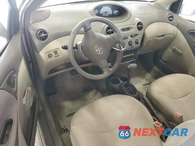 Zdjęcie 8 z 12 samochodu: 2003 TOYOTA ECHO VIN:JTDAT123730273787 - miniatura