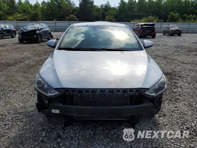 Piąte zdjęcie samochodu w środku: 2017 HYUNDAI ELANTRA SE VIN:5NPD74LF7HH162971 - miniatura