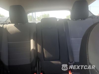 Zdjęcie 10 z 13 samochodu: 2015 FORD ESCAPE SE VIN:1FMCU9G96FUC16264 - miniatura