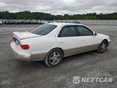 Trzecie zdjęcie samochodu z tyłu: 2000 TOYOTA CAMRY CE VIN:4T1BG22KXYU925092 - miniatura