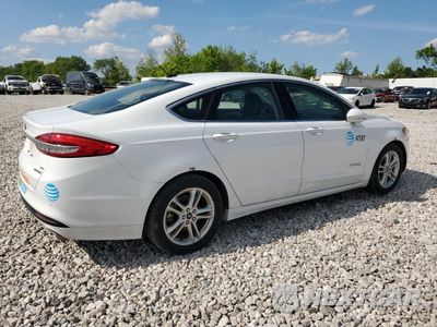 Trzecie zdjęcie samochodu z tyłu: 2018 FORD FUSION SE HYBRID VIN:3FA6P0LU8JR171851 - miniatura