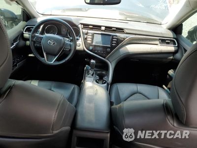 Zdjęcie 8 z 14 samochodu: 2018 TOYOTA CAMRY L VIN:4T1B11HK0JU528404 - miniatura