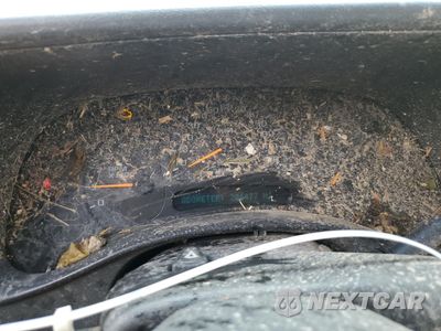 Zdjęcie 9 z 13 samochodu: 2005 GMC YUKON XL K1500 VIN:3GKFK16Z45G292856 - miniatura
