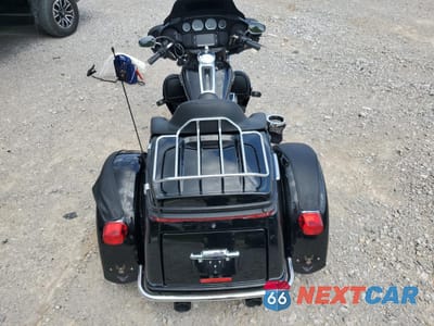 Zdjęcie 6 z 10 samochodu: 2018 HARLEY-DAVIDSON FLHTCUTG TRI GLIDE ULTRA VIN:1HD1MAD12JB859919 - miniatura