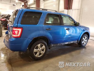 Trzecie zdjęcie samochodu z tyłu: 2011 FORD ESCAPE XLT VIN:1FMCU9DGXBKB14202 - miniatura