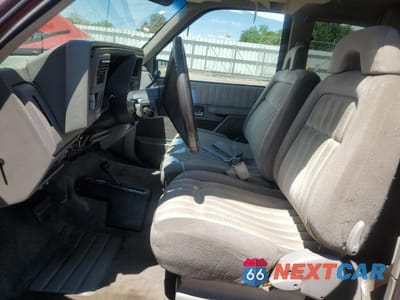 Zdjęcie 7 z 13 samochodu: 1994 GMC SIERRA K1500 VIN:2GTEK19K9R1585804 - miniatura