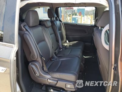 Zdjęcie 11 z 16 samochodu: 2019 HONDA ODYSSEY TOURING VIN:5FNRL6H80KB108960 - miniatura