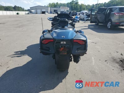 Czwarte zdjęcie samochodu z boku: 2020 CAN-AM SPYDER ROADSTER RT VIN:2BXNBDD24LV001415 - miniatura