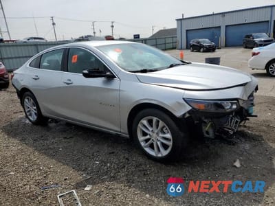 Czwarte zdjęcie samochodu z boku: 2016 CHEVROLET MALIBU LT VIN:1G1ZE5ST9GF308698 - miniatura