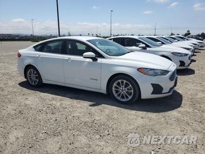 Czwarte zdjęcie samochodu z boku: 2019 FORD FUSION SE VIN:3FA6P0LU0KR124850 - miniatura