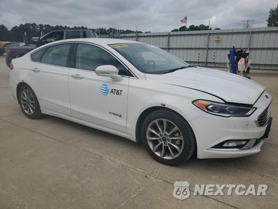 Czwarte zdjęcie samochodu z boku: 2017 FORD FUSION SE HYBRID VIN:3FA6P0LU7HR409229 - miniatura