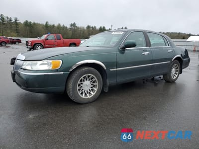 2001 LINCOLN TOWN CAR SIGNATURE 1LNHM82W91Y708947 - główne zdjęcie licytacji z USA - miniatura