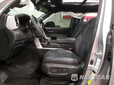 Zdjęcie 7 z 13 samochodu: 2024 TOYOTA TUNDRA CREWMAX PLATINUM VIN:5TFNA5EC9RX022599 - miniatura