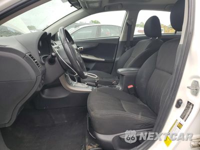 Zdjęcie 7 z 12 samochodu: 2013 TOYOTA COROLLA BASE VIN:2T1BU4EE5DC970401 - miniatura