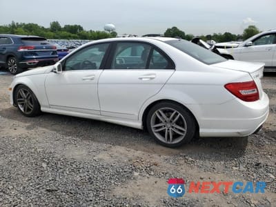 Drugie zdjęcie samochodu z przodu: 2013 MERCEDES-BENZ C 300 4MATIC VIN:WDDGF8AB3DR271699 - miniatura