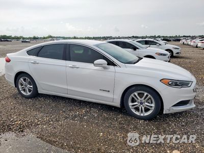 Czwarte zdjęcie samochodu z boku: 2018 FORD FUSION SE HYBRID VIN:3FA6P0LU7JR163546 - miniatura