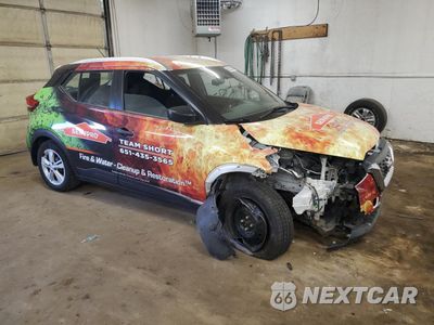 Czwarte zdjęcie samochodu z boku: 2019 NISSAN KICKS S VIN:3N1CP5CU3KL532775 - miniatura