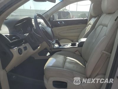 Zdjęcie 7 z 15 samochodu: 2019 LINCOLN MKT VIN:2LMHJ5AT6KBL00844 - miniatura