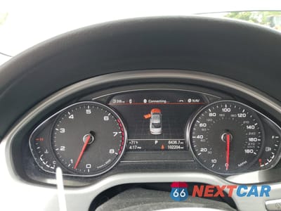 Zdjęcie 9 z 12 samochodu: 2014 AUDI A8 QUATTRO VIN:WAUAGAFD3EN010240 - miniatura