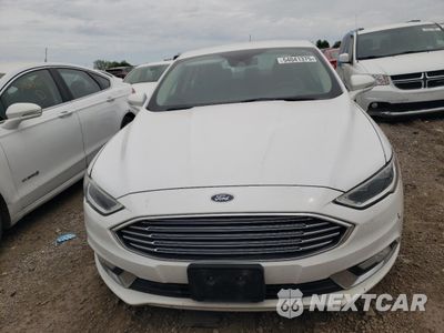 Piąte zdjęcie samochodu w środku: 2017 FORD FUSION SE HYBRID VIN:3FA6P0LU5HR409066 - miniatura