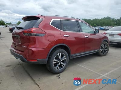Trzecie zdjęcie samochodu z tyłu: 2018 NISSAN ROGUE S VIN:5N1AT2MV5JC713890 - miniatura