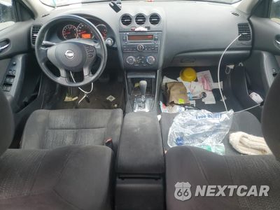 Zdjęcie 8 z 13 samochodu: 2010 NISSAN ALTIMA BASE VIN:1N4AL2AP9AN490564 - miniatura