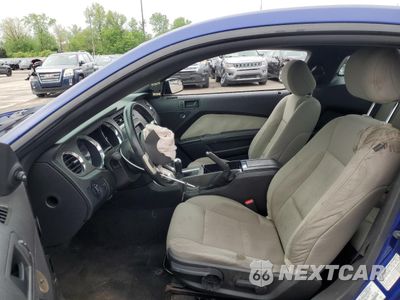 Zdjęcie 7 z 15 samochodu: 2013 FORD MUSTANG VIN:1ZVBP8AM1D5215834 - miniatura