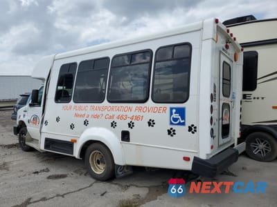 Drugie zdjęcie samochodu z przodu: 2018 FORD ECONOLINE E350 SUPER DUTY CUTAWAY VAN VIN:1FDEE3FS9JDC23967 - miniatura