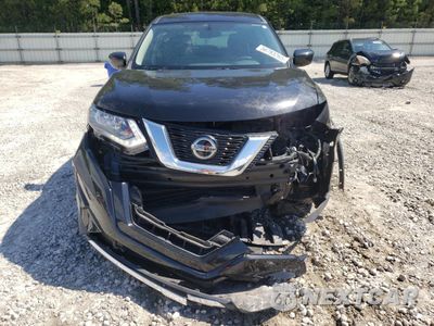Piąte zdjęcie samochodu w środku: 2018 NISSAN ROGUE S VIN:KNMAT2MT0JP557589 - miniatura