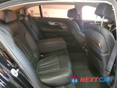 Zdjęcie 10 z 12 samochodu: 2020 BMW 740 I VIN:WBA7T2C06LGL17660 - miniatura