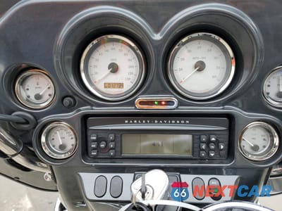 Zdjęcie 7 z 9 samochodu: 2007 HARLEY-DAVIDSON FLHX VIN:1HD1KB4127Y636099 - miniatura