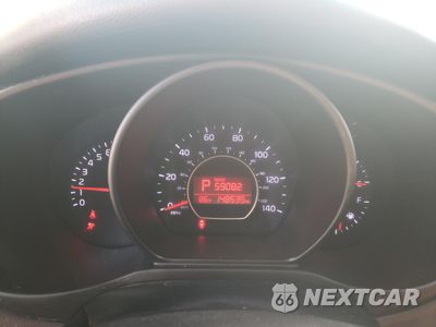 Zdjęcie 9 z 15 samochodu: 2015 KIA SOUL + VIN:KNDJP3A59F7202427 - miniatura
