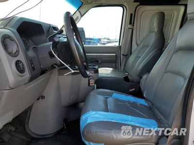Zdjęcie 7 z 13 samochodu: 2010 FORD ECONOLINE E250 VAN VIN:1FTNE2EW5ADA16219 - miniatura