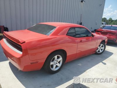 Trzecie zdjęcie samochodu z tyłu: 2010 DODGE CHALLENGER SE VIN:2B3CJ4DV4AH205956 - miniatura