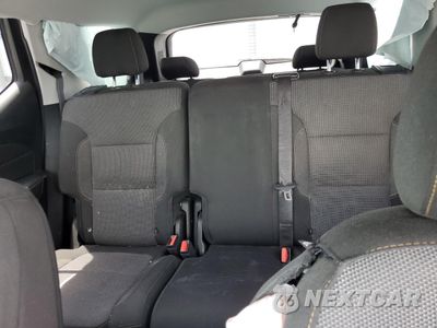 Zdjęcie 10 z 15 samochodu: 2021 CHEVROLET TRAVERSE LS VIN:1GNERFKW7MJ249323 - miniatura