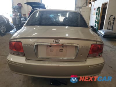 Zdjęcie 6 z 12 samochodu: 2005 HYUNDAI SONATA GL VIN:KMHWF25H35A158526 - miniatura