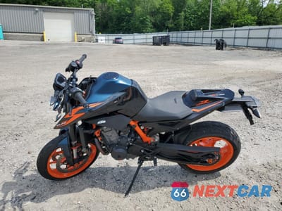 Trzecie zdjęcie samochodu z tyłu: 2023 KTM 890 DUKE R VIN:VBKTU9402PM848852 - miniatura
