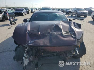 Piąte zdjęcie samochodu w środku: 2018 FORD MUSTANG VIN:1FA6P8TH3J5171955 - miniatura