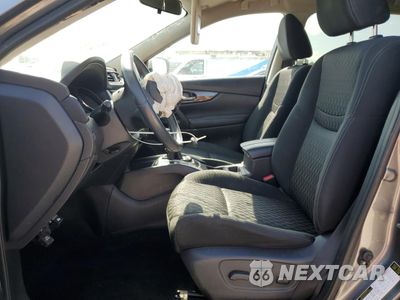 Zdjęcie 7 z 17 samochodu: 2017 NISSAN ROGUE S VIN:KNMAT2MV0HP614580 - miniatura