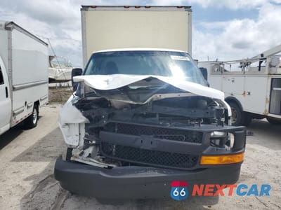 Piąte zdjęcie samochodu w środku: 2016 CHEVROLET EXPRESS G3500 VIN:1GB0GRFF8G1328447 - miniatura