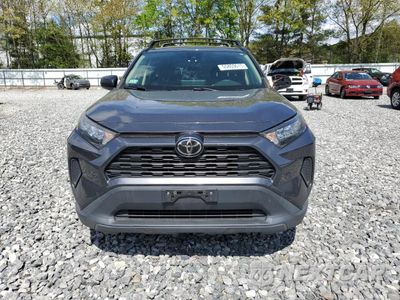 Piąte zdjęcie samochodu w środku: 2019 TOYOTA RAV4 LE VIN:JTMF1RFV6KD020103 - miniatura