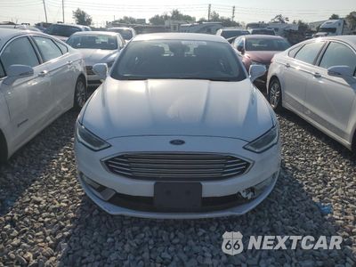 Piąte zdjęcie samochodu w środku: 2017 FORD FUSION SE HYBRID VIN:3FA6P0LU8HR409644 - miniatura