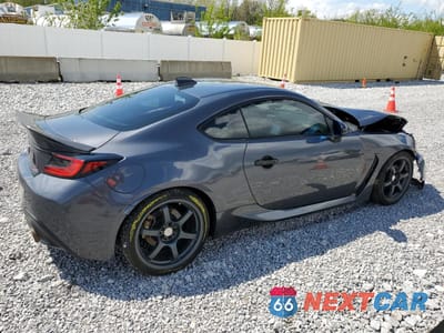 Trzecie zdjęcie samochodu z tyłu: 2022 TOYOTA GR 86 VIN:JF1ZNBB16N9757889 - miniatura