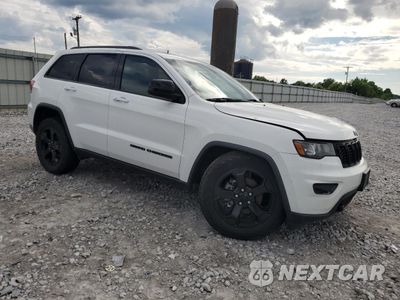Czwarte zdjęcie samochodu z boku: 2018 JEEP GRAND CHEROKEE LAREDO VIN:1C4RJFAGXJC352702 - miniatura