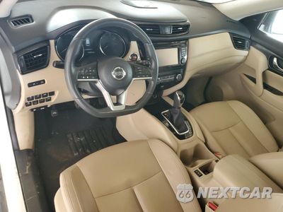 Zdjęcie 8 z 12 samochodu: 2017 NISSAN ROGUE SV VIN:5N1AT2MV6HC831408 - miniatura