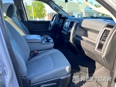 Piąte zdjęcie samochodu w środku: 2019 RAM 1500 CLASSIC TRADESMAN VIN:1C6RR7FG6KS506182 - miniatura