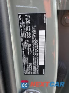 Zdjęcie 13 z 15 samochodu: 2025 VOLVO XC40 CORE VIN:YV4L12UJ4S2520540 - miniatura