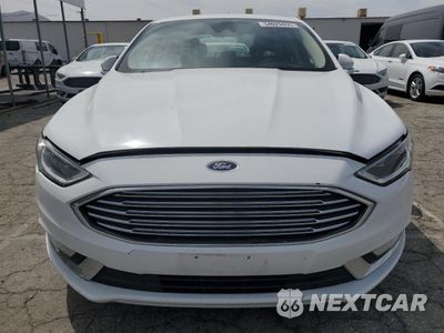 Piąte zdjęcie samochodu w środku: 2017 FORD FUSION SE HYBRID VIN:3FA6P0LU0HR408942 - miniatura
